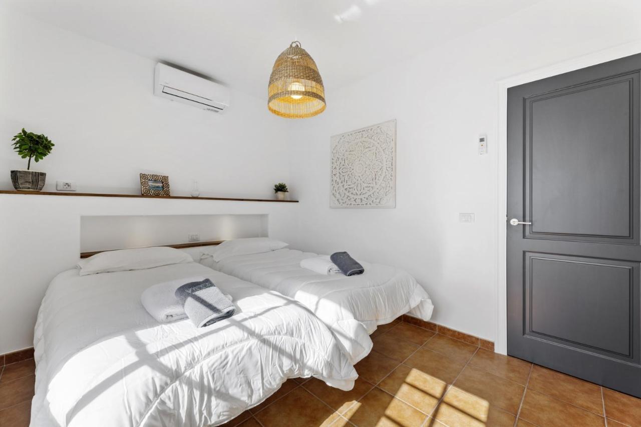 Villa 4 - Vipvipvillas Tías Esterno foto